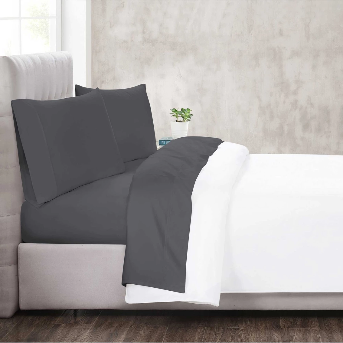 Best deal ???? Christian Siriano 300 Thread Count Cotton Sateen Sheet Set ✨ 7 Best deal ???? Christian Siriano 300 Thread Count Cotton Sateen Sheet Set ✨ - Image 5